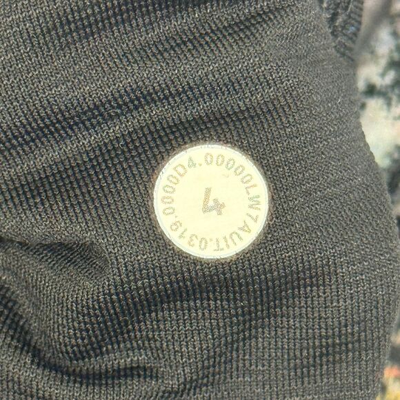 LULULEMON Hotty Hot Short II *Long 4” Size 4 Vitalize Multi Black EUC B9 - Picture 6 of 6